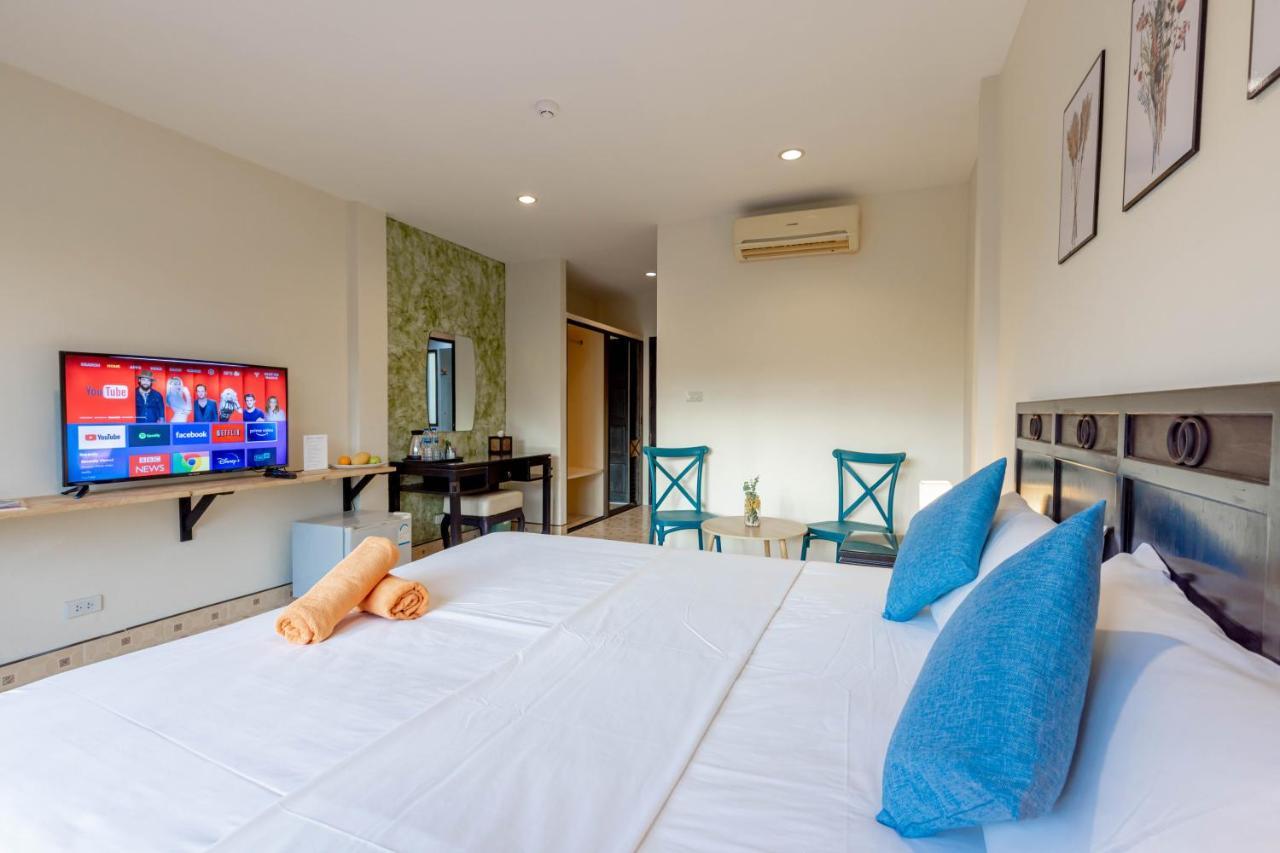 Club22 Kamala Suites, Kamala Beach Exterior foto